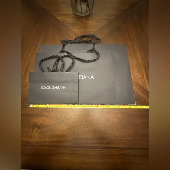 Dolce and Gabbana set of shopping bags - Picture 5 of 6